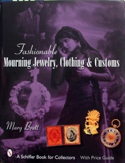 Fashionable Mourning Jewelry,Clothing & Costumes