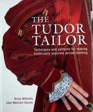 The Tudor Dress,reconstructing 16th - century dress.